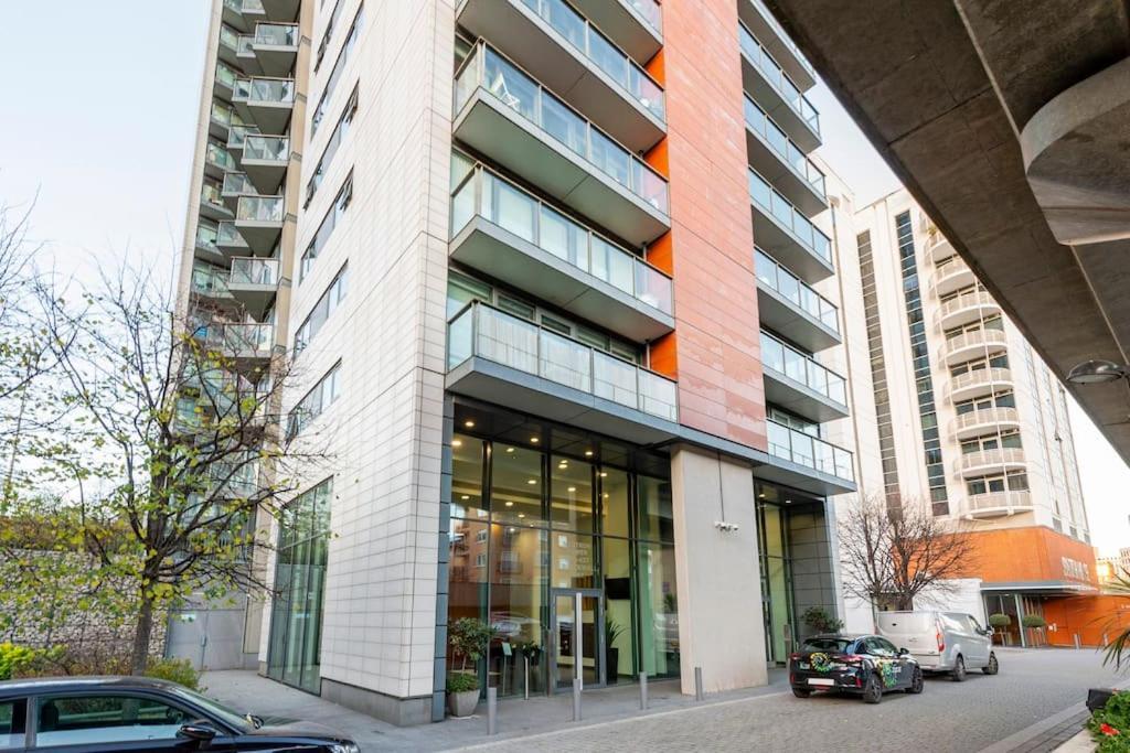 London Skylineviews 2 Bed 2 Bath Flat Near Canary Wharf, O2 & Excel Eksteriør billede