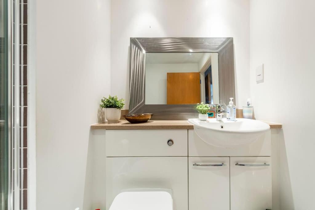 London Skylineviews 2 Bed 2 Bath Flat Near Canary Wharf, O2 & Excel Eksteriør billede