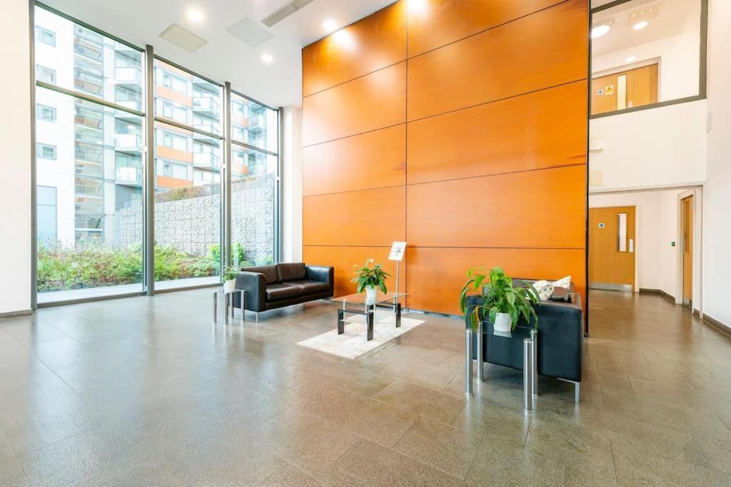 London Skylineviews 2 Bed 2 Bath Flat Near Canary Wharf, O2 & Excel Eksteriør billede