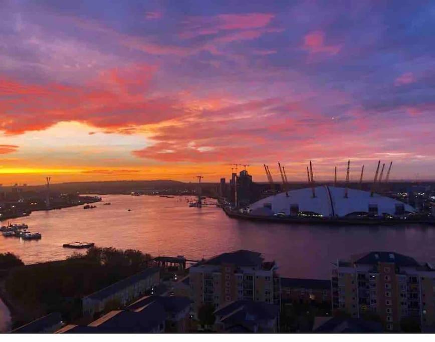 London Skylineviews 2 Bed 2 Bath Flat Near Canary Wharf, O2 & Excel Eksteriør billede